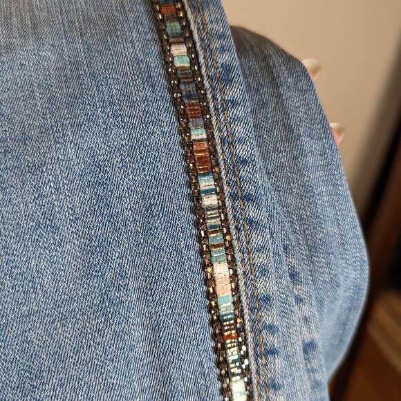 Zara Denim Embroidered Crystal Jeans Size 26 - Picture 10 of 10